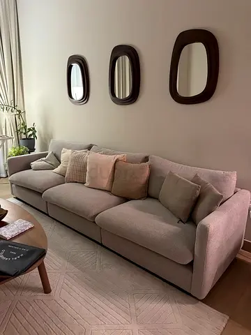 Light beige 3-seater sofa with chaise lounge — perfect condition