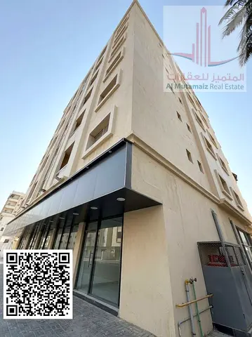 للبيع من المالك مباشرة بناية سكنية تجارية في النعيمية 2 عجمان | دخل سنوي 1.21 مليون درهم | السعر 11.5 مليون نهائي