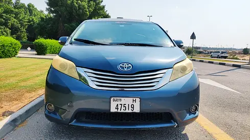 Toyota Sienna Limited 2014 | American Specs | Top Trim Minivan