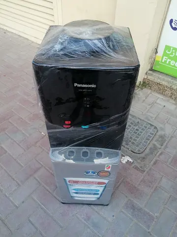 Top load water dispenser