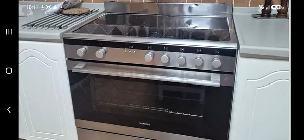 Siemens Stainless Steel Electric Cooker with Ceramic Hob