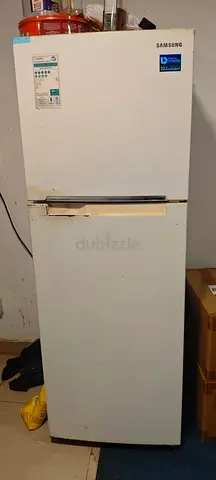 Used Samsung Top-Freezer Refrigerator - White, Good Working Condition