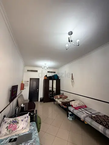 Bed space available for executive bachelor (keralite) near dafza metro station