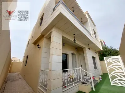 فيلا فاخرة للايجار في أرقى أماكن الياسمين - عجمان | 5 غرف ومجلس وصالة مع روف وغرفة خادمة
