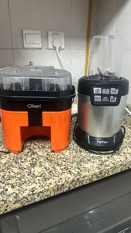 Pair of small kitchen blenders/grinders – working condition