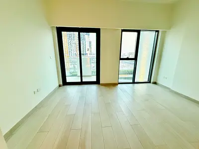 Creek View // Spacious Studio Just 45k Rent 4 Cheques & Kitchen Appliances