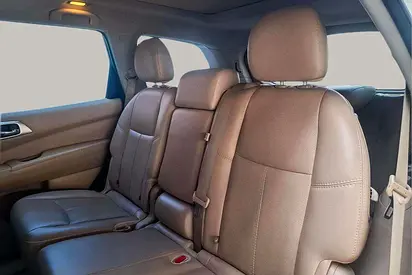 2015 Nissan PATHFINDER thumbnail 12