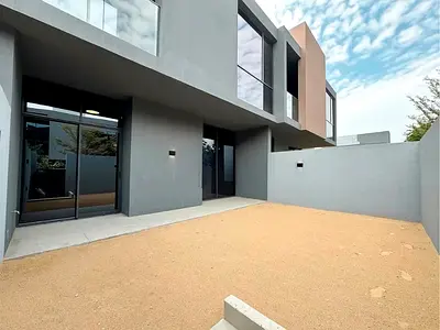 Spacious Townhouse | Fully Paid | Near Entrance