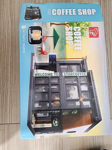 Modular Coffee Shop Building Block Set — 581 Pieces, Lamplight (Like LEGO)