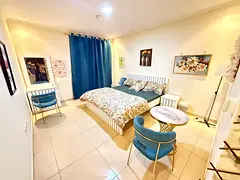 Master room available for rent