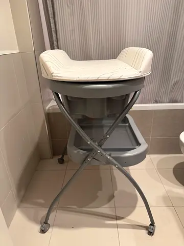 Mini Panda baby changing/bath - gently used