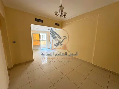 شقه مع جيم ومسبح غرفتين وصاله 2 حمام بلكونه اطلاله مفتوحه مع خزائن حائط تسهيلات  بالدفع علي 6 شيكات