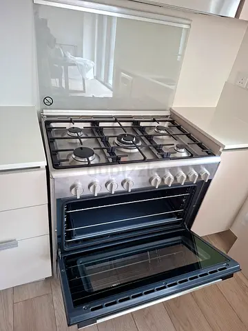 Bosch Brand Gas Cooker 5 Burner