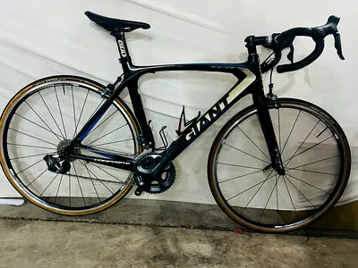 Road bike Giant electric gears