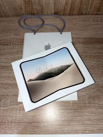 iPhone duo 256GB Star White UAE version