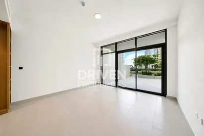Upgraded | End Townhouse | Path Facing | Ideal