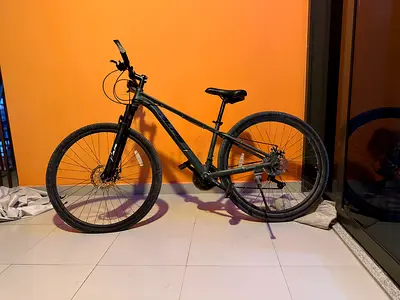Used Alps mountain bike - 28" wheel, disc brakes, Shimano Gears