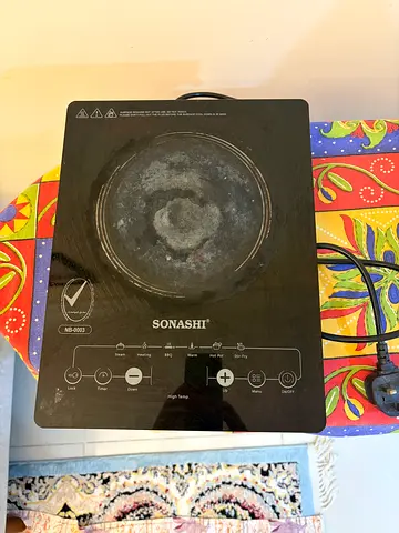 Used Sonashi Single Electric Induction Cooktop — Needs Cleaning