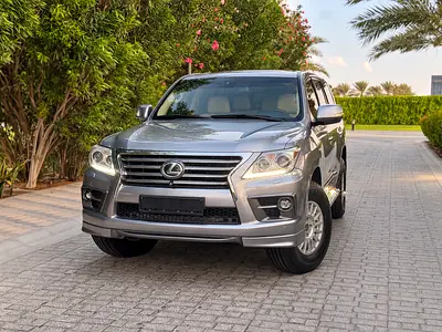 2010 Lexus LX 570 Base GCC Specs
