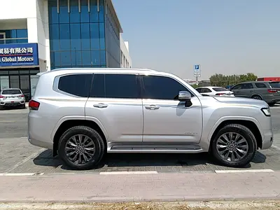 Toyota Land Cruiser 2022 VXR GCC Specs
