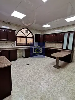 Spacious 6-Bedroom Villa with Majlis & Private Entrance – Al Fouah, Al Ain