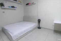 Single room for couples near Garhoud Metro