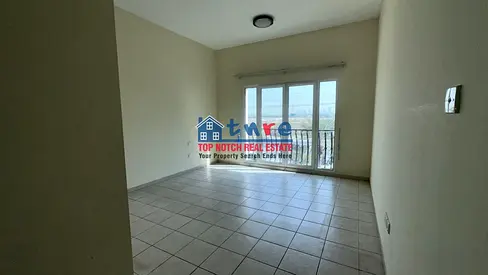 Large 2 Bedroom | Discovery Gardens | Vacant!