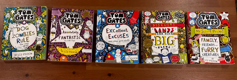 Lot of 5 Tom Gates books by Liz Pichon - Kids chapter books, good pre-owned condition