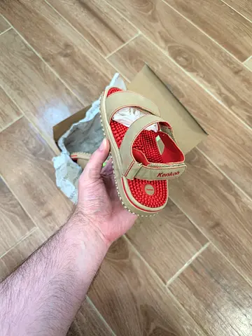 Kenkoh Kids Reflexology Sandals - Tan/Red - EU 30 / 18 cm - New in Box