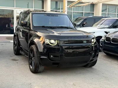 2021 Land Rover Defender 90 HSE - GCC Specs