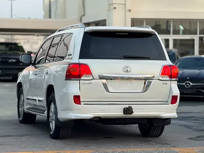 2015 Toyota LAND CRUISER — фото 5