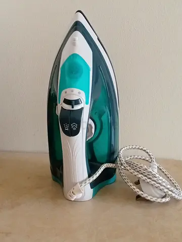 Iron + ironing board
