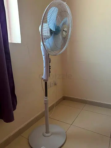 Adjustable Pedestal Fan - Working Condition