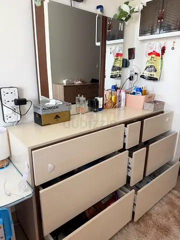 Strong wood dresser with mirror and multiple drawers - good condition