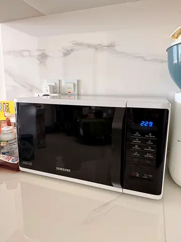 Samsung Microwave Oven with Ceramic Interior - White