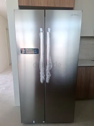 Smeg brand new Refrigerator fridge freezer