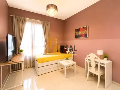 Luxurious spacious 3 Bedroom Townhouse // Fully Furnished // with All Amenities