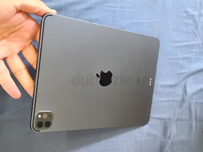 Used Apple iPad (space gray) - Good condition