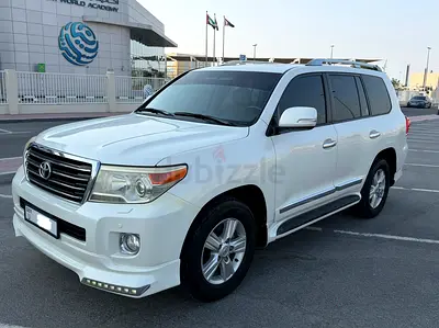 Toyota Land Cruiser GXR 2014 GCC Specs
