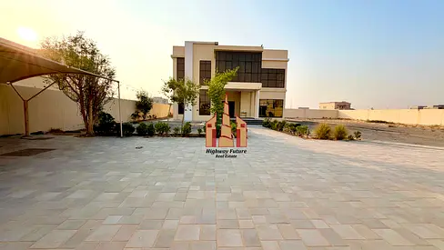 Luxurious 6BR Villa with Hall Majlis Wardrobes+ Maidsroom in Suyoh