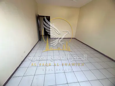 شقة للإيجار في ميسلون الشارقة غرفتين وصالة وحمامين مع بلكونة، بدون تكييف، بتوزيع عملي للمساحات وموقع مناسب بالقرب من الخدمات والمرافق الأساسية لتوفير