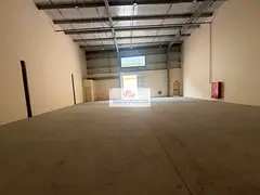 A warehouse with a prime location in Al-Sajaa