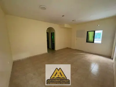 استديو | مساحة كبيرة جدًا | مطبخ منفصل تمامًا | مقابل سوق السمك | الراشدية 1 – عجمان | 17,000 درهم سنويًا