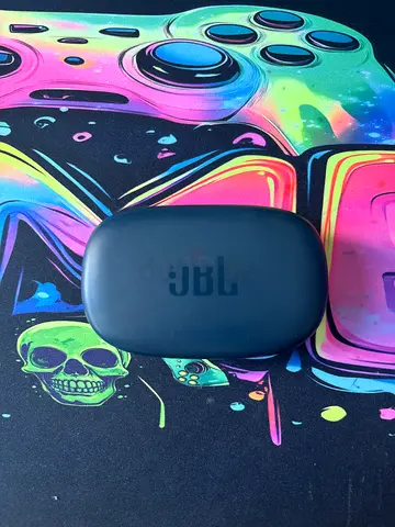 JBL True Wireless Earbuds Charging Case (Black) - Good Condition