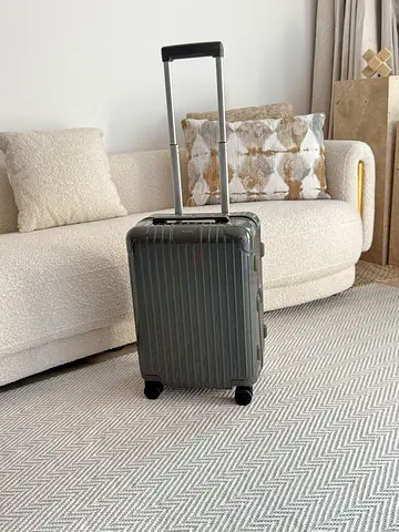 Cabin Essential RIMOWA