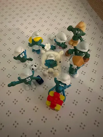 Bundle of 9 Vintage Smurf Figures from Kinder - mixed characters Vintage (1990-2000)