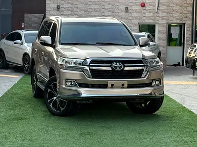 Toyota Land Cruiser GXR 2015 Converted to 2021 shape, GCC, 4.6L V8