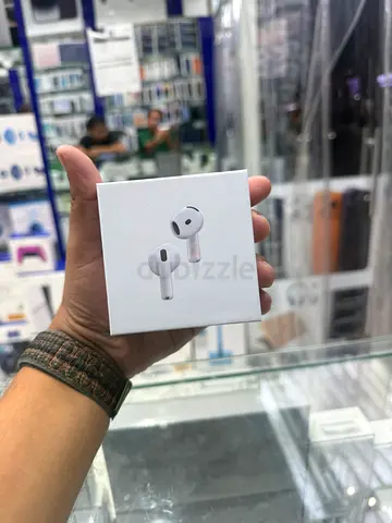 AirPods 5 with Wireless Charging Case