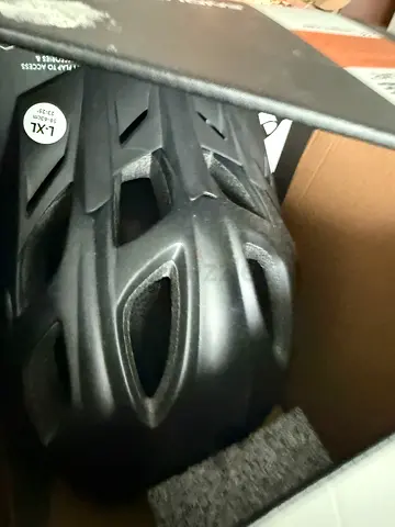 Endura Hummvee Cycle Helmet L/XL - New in Box