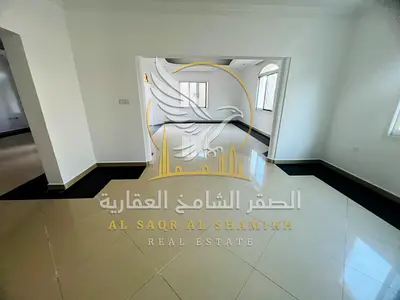 فيلا للإيجار السنوي في شرقان  4 غرف نوم و2 صالون ومجلس مستقل  105,000 درهم